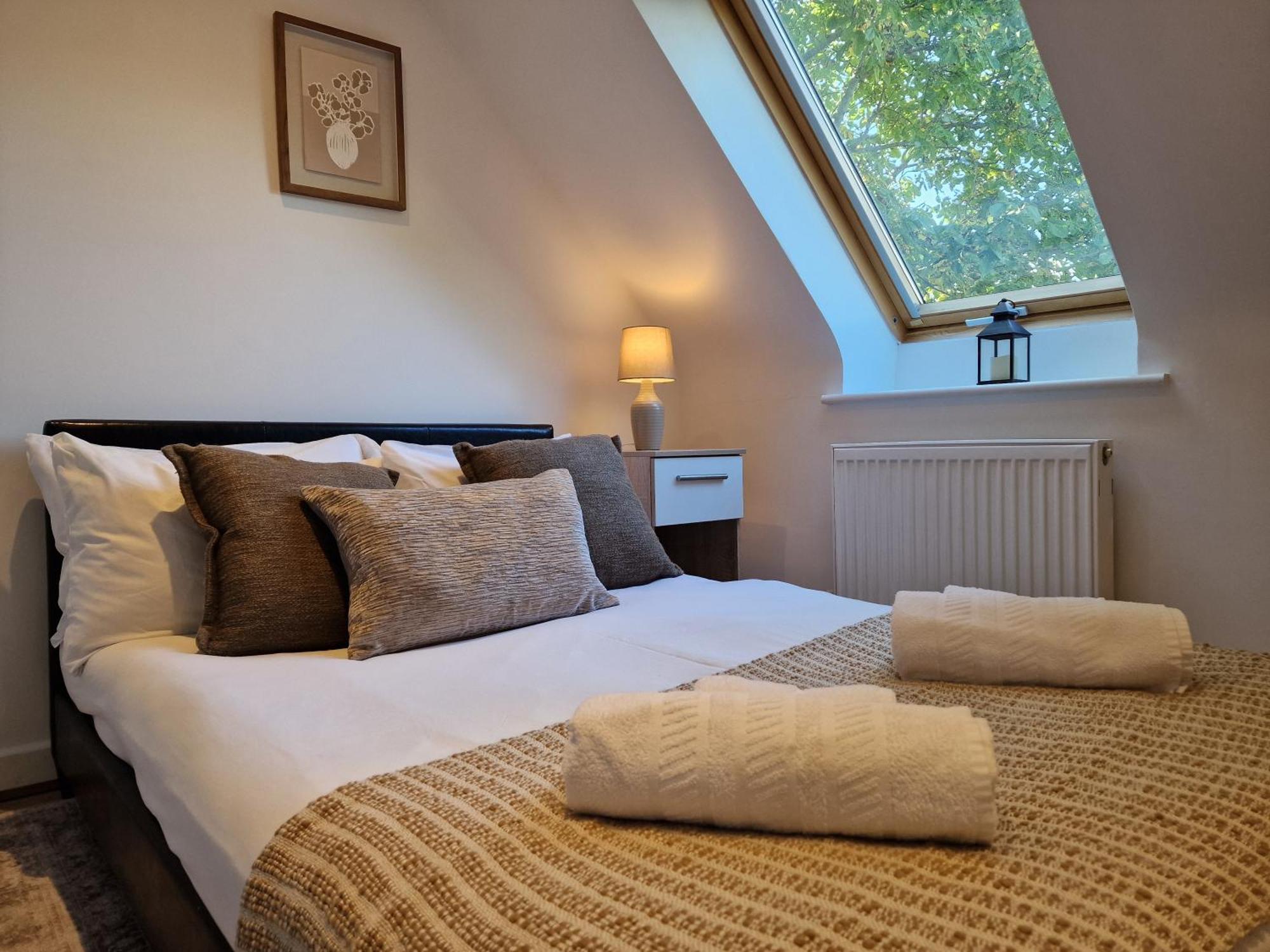 Large 4-Bed House For Up To 7 Guests W 2X Parking Villa Oxford Eksteriør bilde